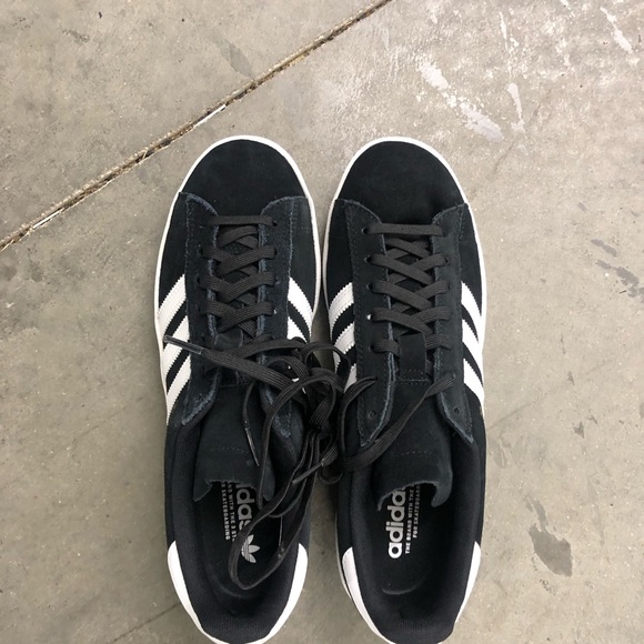 Adidas Black Campus Shoes - Picture 2 of 2